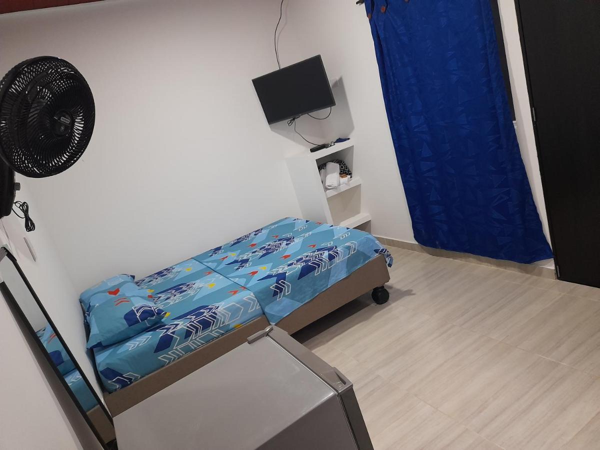 كالي Apartaestudios El Jardin الغرفة الصورة